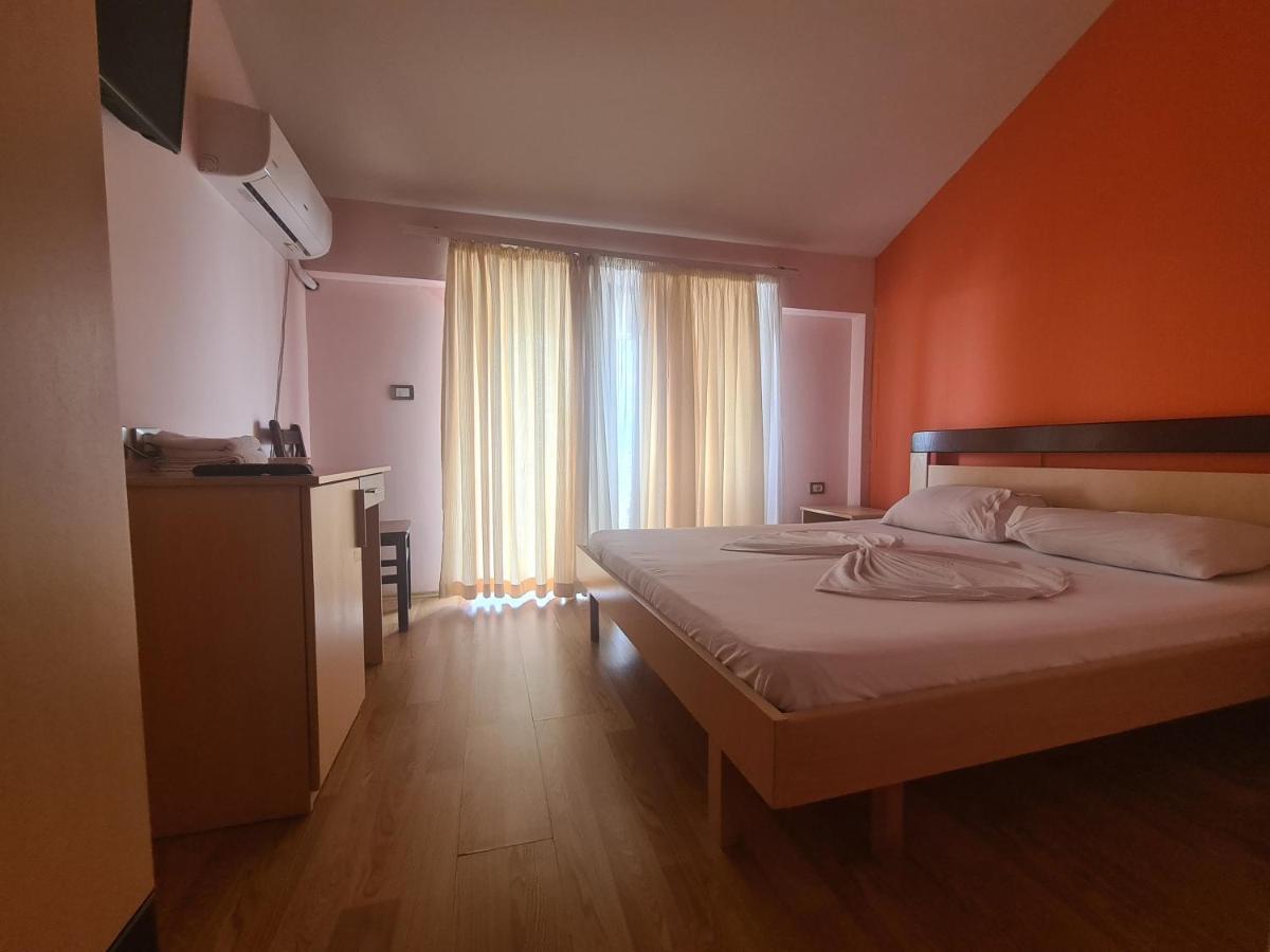 Hotel Kukesi Lin Экстерьер фото