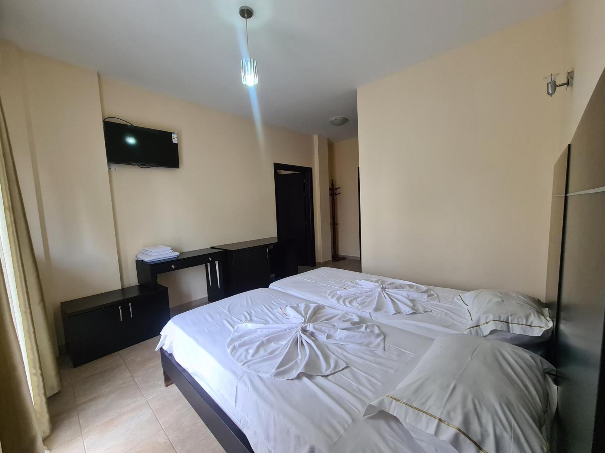 Hotel Kukesi Lin Экстерьер фото